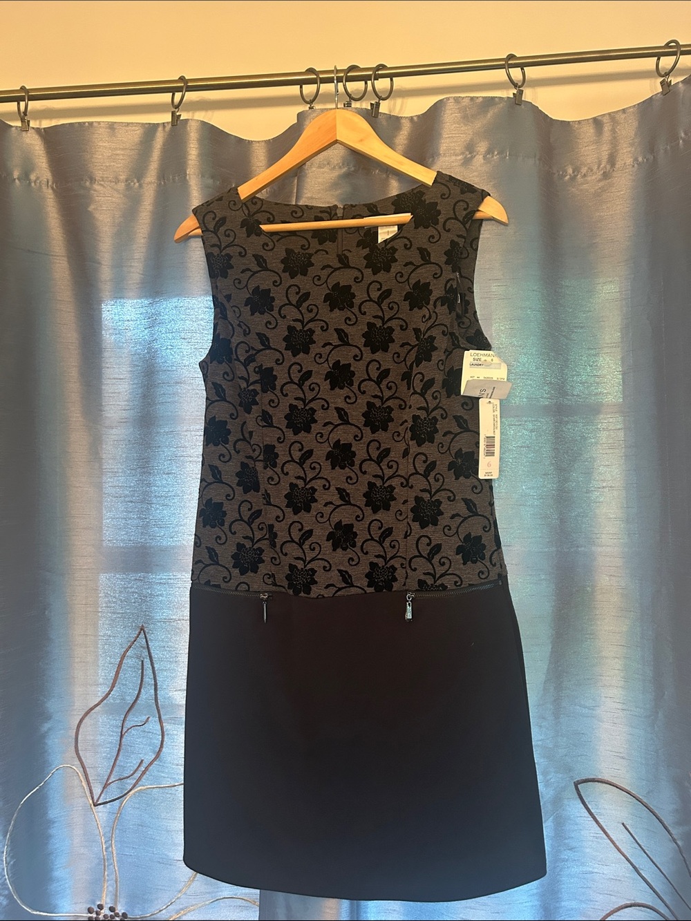 Laundry by Design Gray and Black Floral Sheath Dress